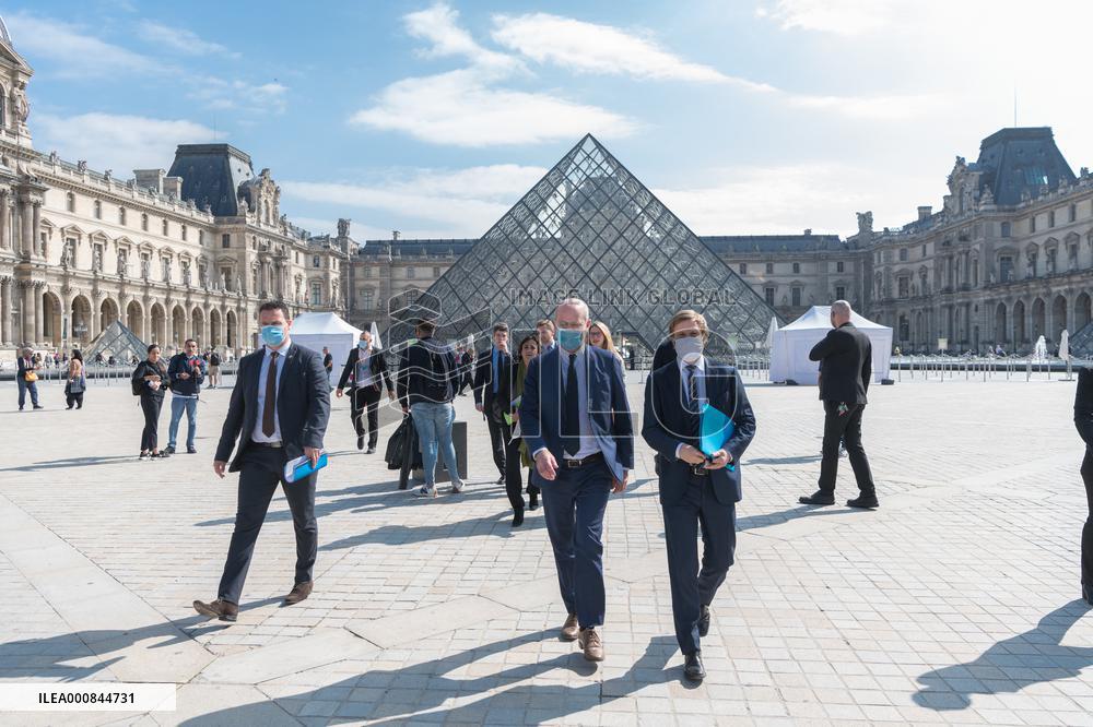 Art of Islam Press conference - Paris