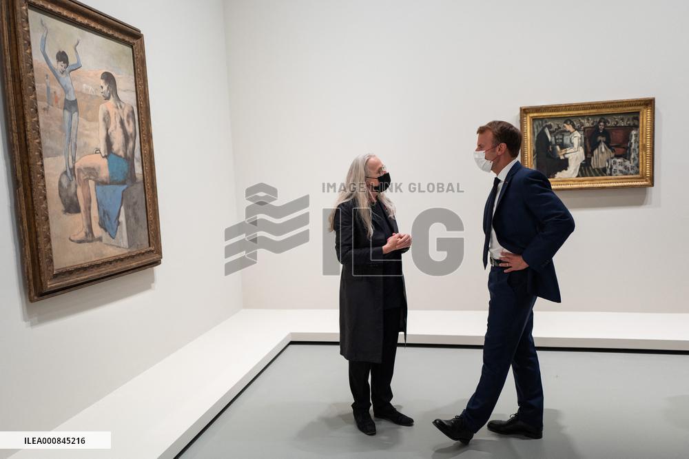 President Macron Visit To Morozov Collection, Icons Of Modern Art Exhibition - Paris