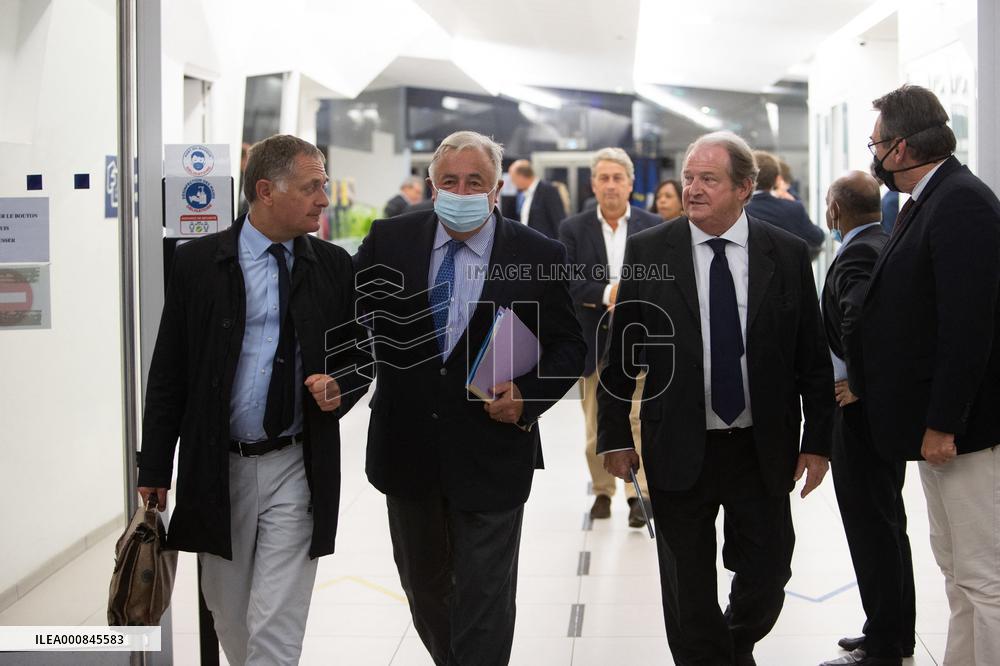 Les Republicains meeting about the primary - Paris