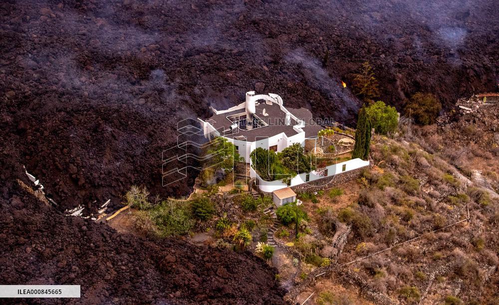 The La Palma Volcano Continues To Erupt - Spain