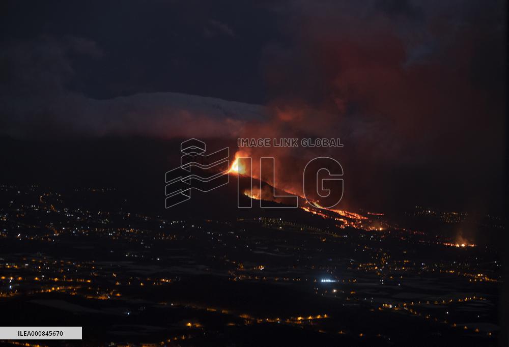 The La Palma Volcano Continues To Erupt - Spain