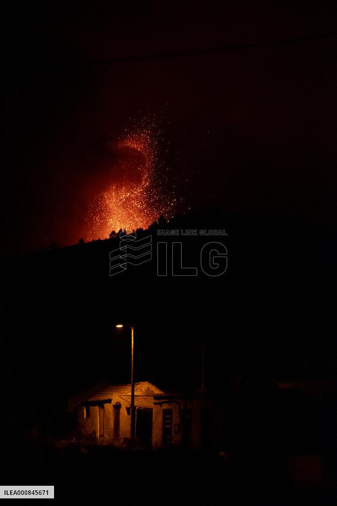 The La Palma Volcano Continues To Erupt - Spain