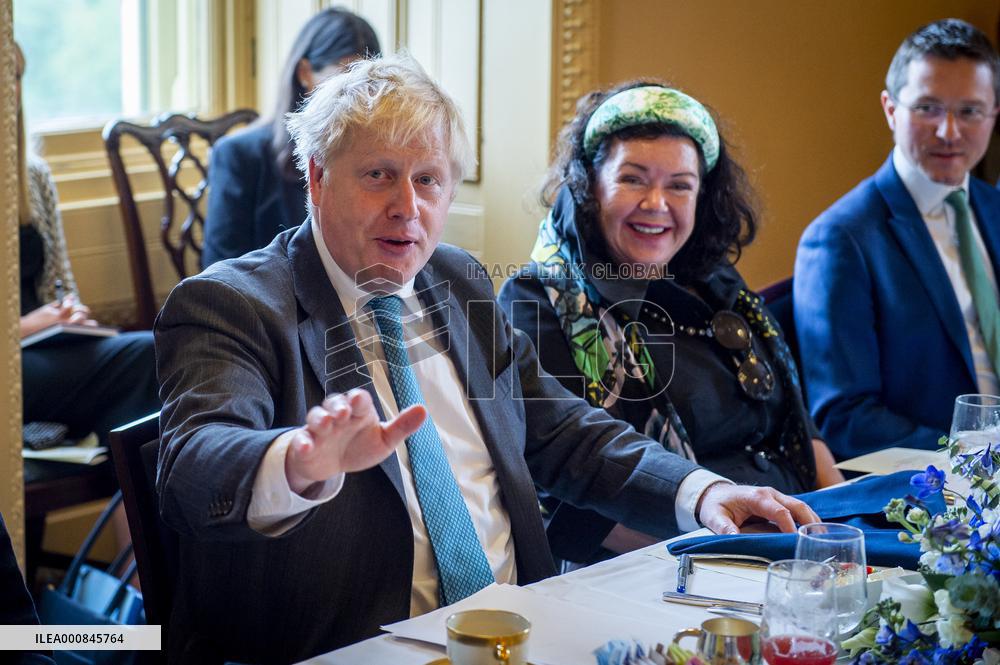 Bipartisan group of Senators meet with Boris Johnson - DC