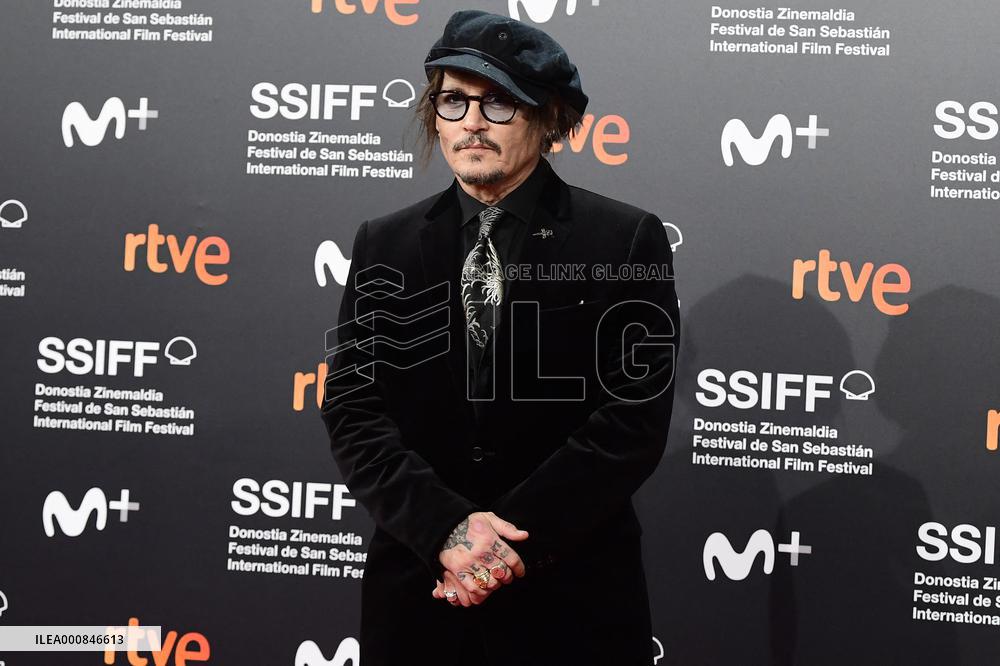 69th San Sebastian Film Festival - Johnny Depp Awarded