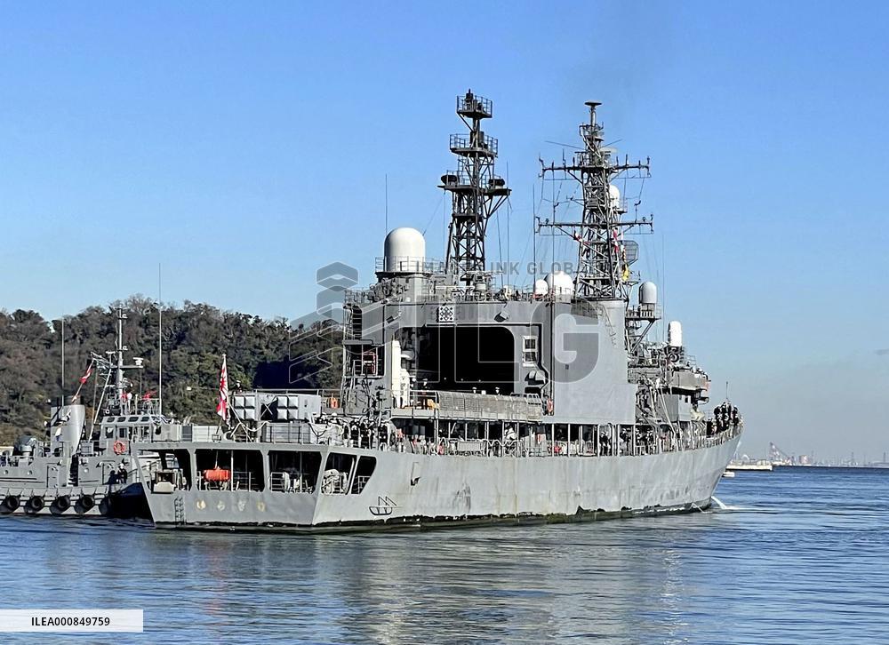 Destroyer Yugiri returns from antipiracy operations