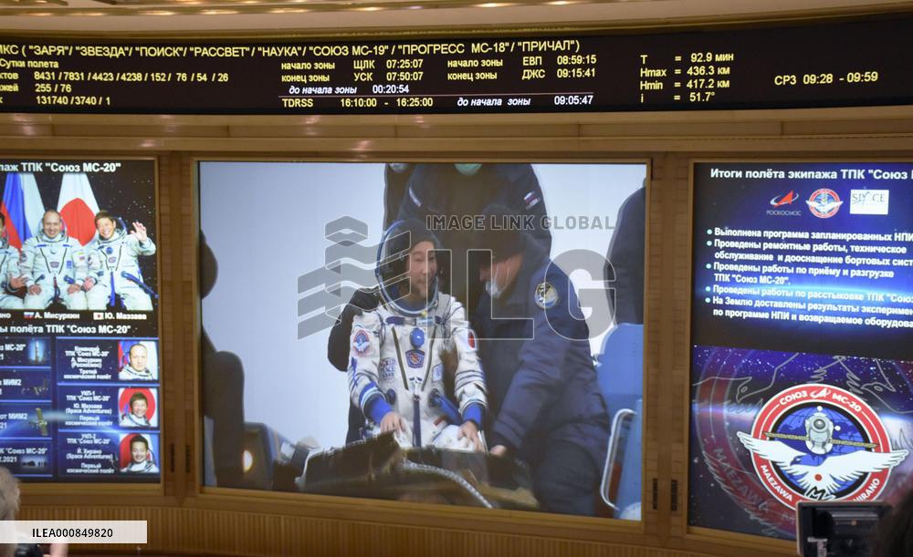 Entrepreneur Maezawa safely returns from ISS trip