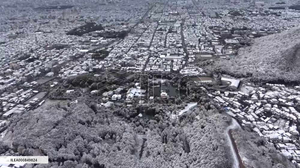 Snow-covered Kinkaku-ji