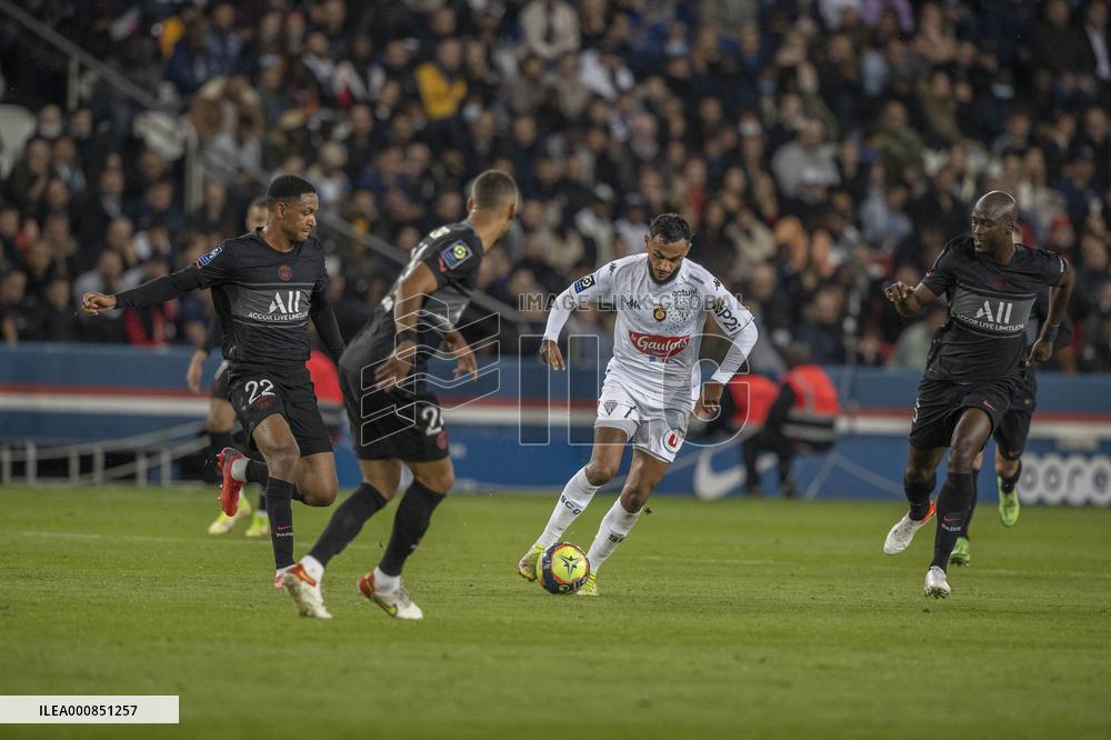 Ligue 1 - PSG v Angers