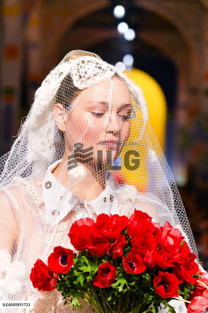 Heyres Fashion Festival - Elina Silina Runway - Chloeì Prize Winner