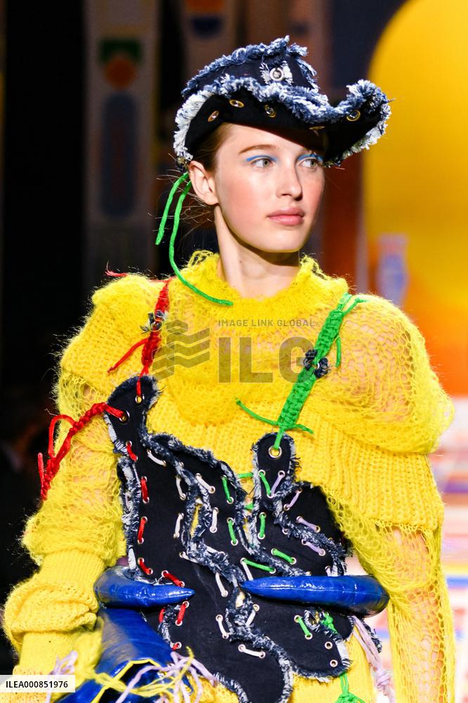 Heyres Fashion Festival - Elina Silina Runway - Chloeì Prize Winner