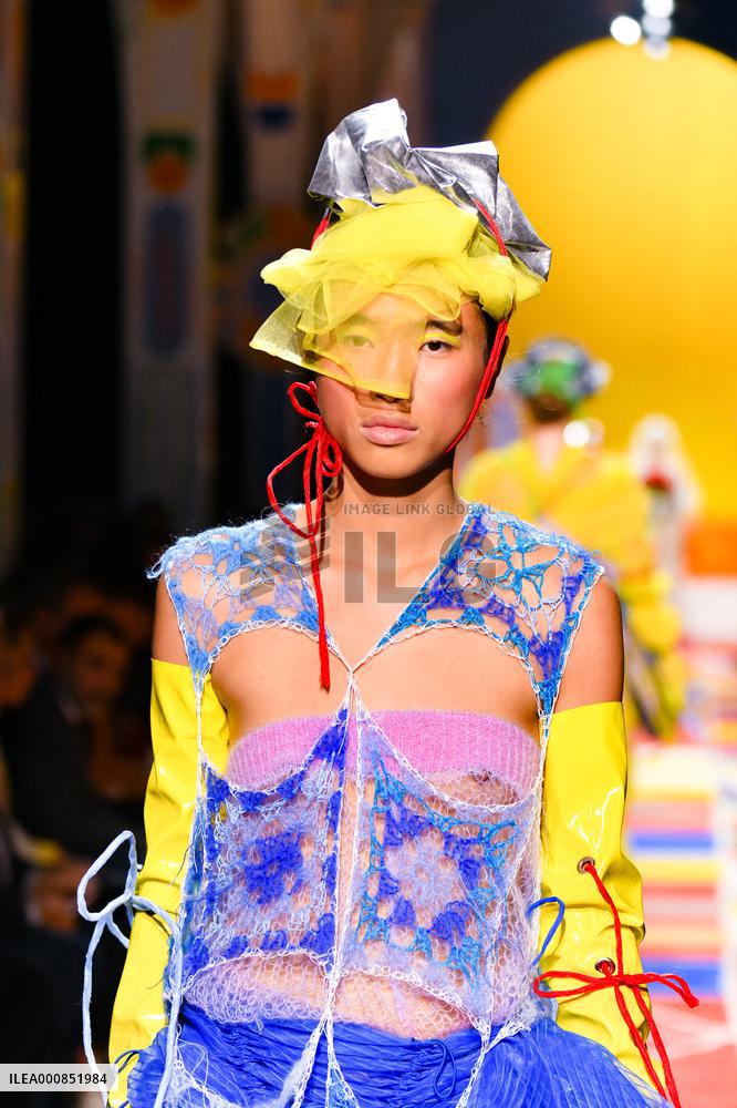 Heyres Fashion Festival - Elina Silina Runway - Chloeì Prize Winner
