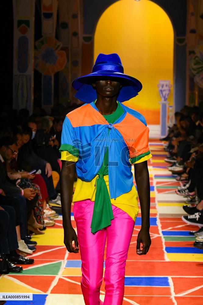 Heyres Fashion Festival - Rukpong Raimaturapong Runway - Chanel 19M Winner Prize