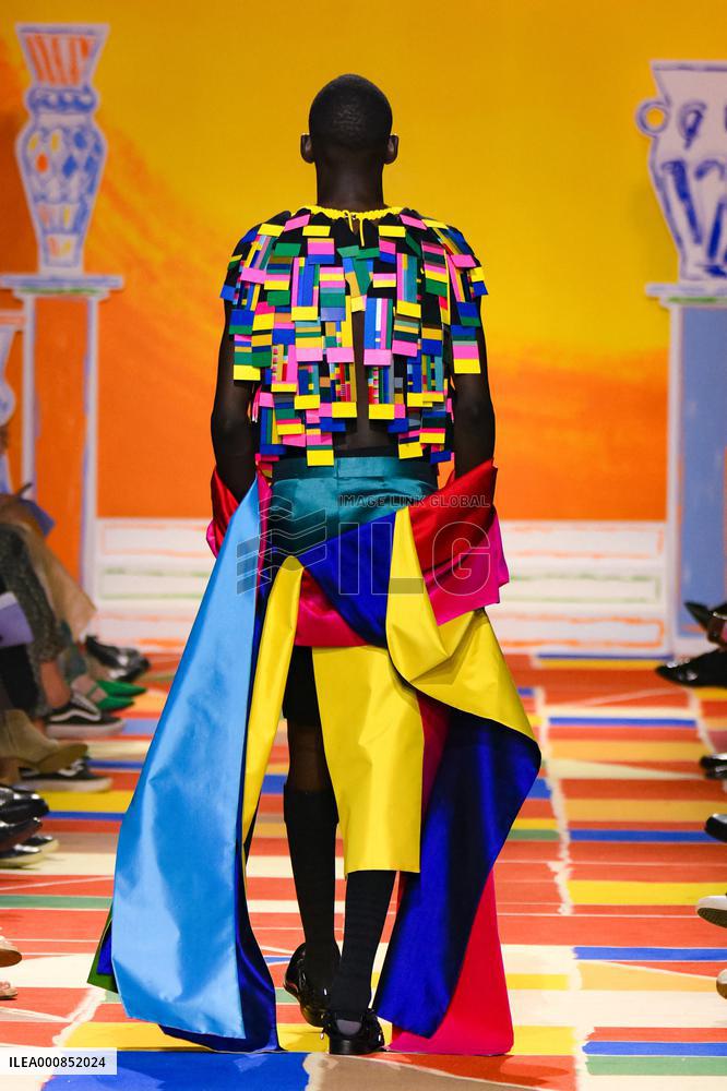 Heyres Fashion Festival - Rukpong Raimaturapong Runway - Chanel 19M Winner Prize