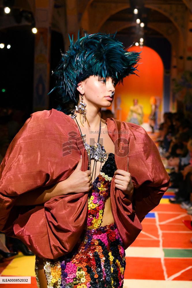 Heyres Fashion Festival - Adeline Rappaz Runway - Public Prize