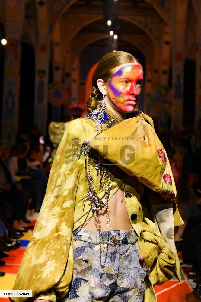 Heyres Fashion Festival - Adeline Rappaz Runway - Public Prize