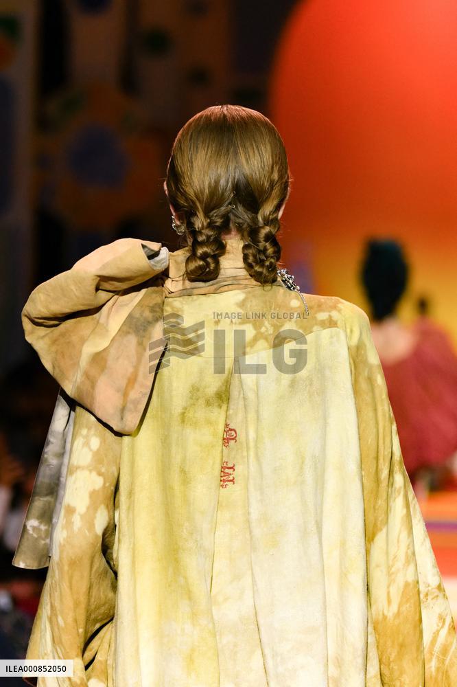 Heyres Fashion Festival - Adeline Rappaz Runway - Public Prize