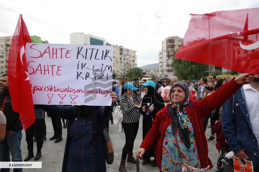 Anti-Vax Protest - Izmir