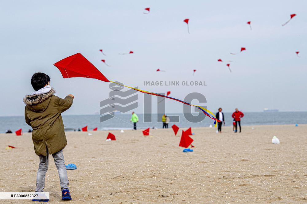 Kite Campaign For Solidarity With Afghan Children - Netherlands