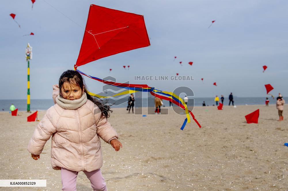 Kite Campaign For Solidarity With Afghan Children - Netherlands