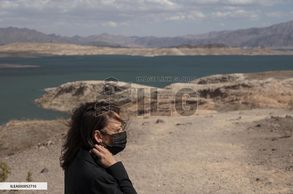 Kamala Harris Urges Climate Action Amid Drought - Nevada