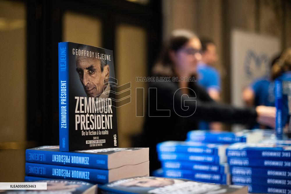 Eric Zemmour promote his new book - Versailles
