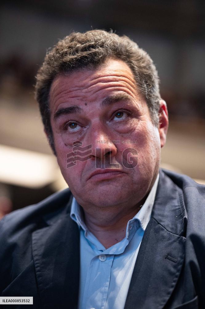 Eric Zemmour promote his new book - Versailles