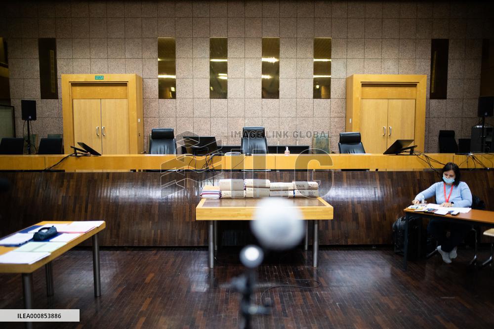 Benzema sex tape trial - Versailles