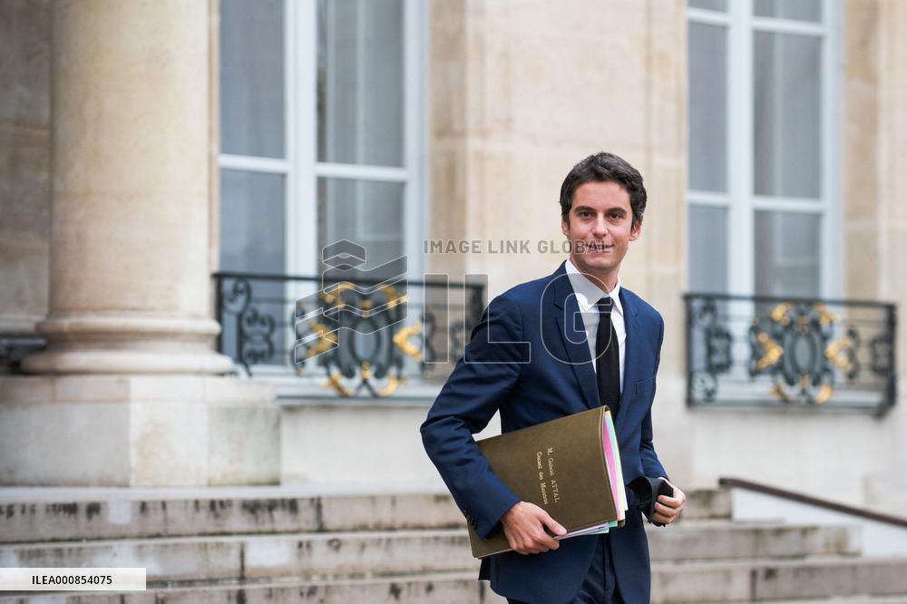 Weekly Cabinet Meeting - Paris