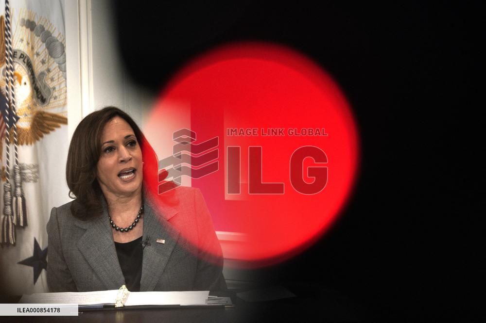 Kamala Harris virtually meets with workers - Washington