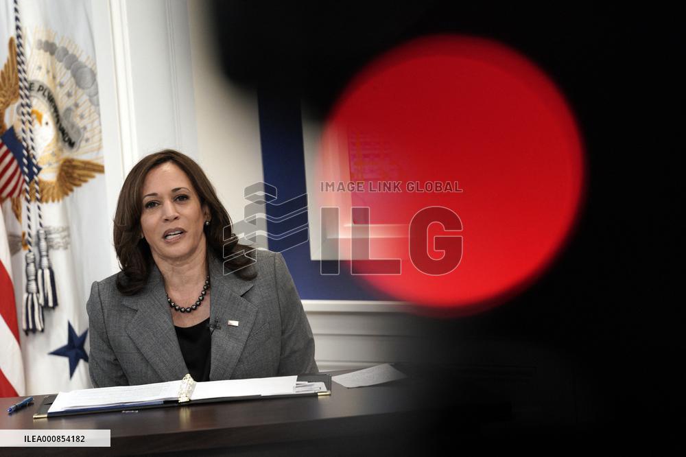 Kamala Harris virtually meets with workers - Washington