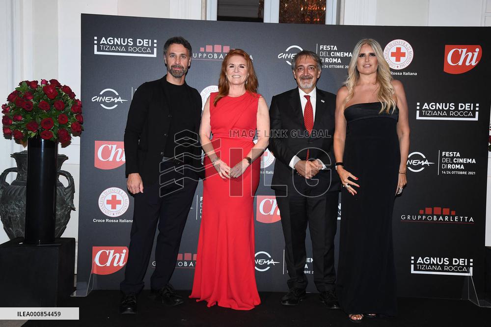 Sarah Fergusson At Red Cross Charity Event - Rome