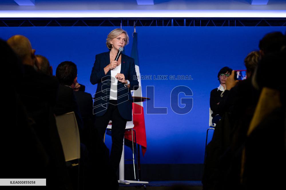 Valerie Pecresse  At A Meeting At LR Headquarters - Paris