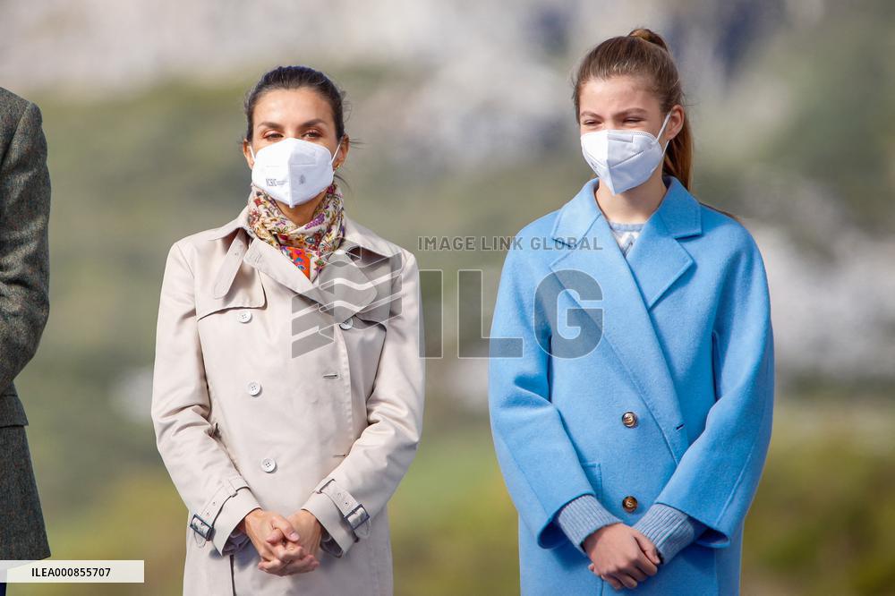 Royals Visit Santa Maria Del Puerto De Somiedo - Spain
