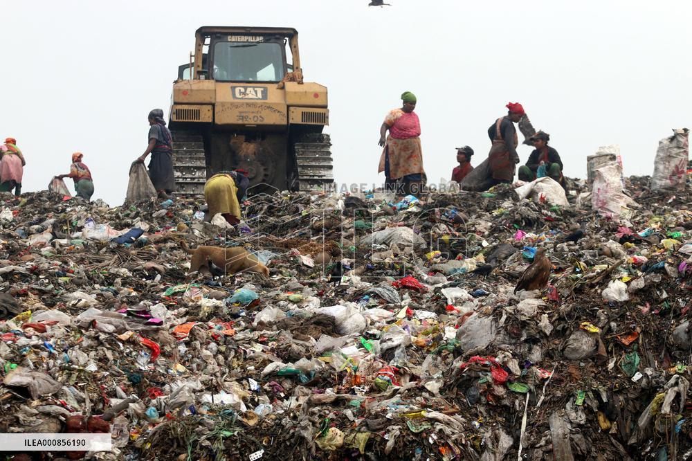 People Waste Pickers - Dhaka