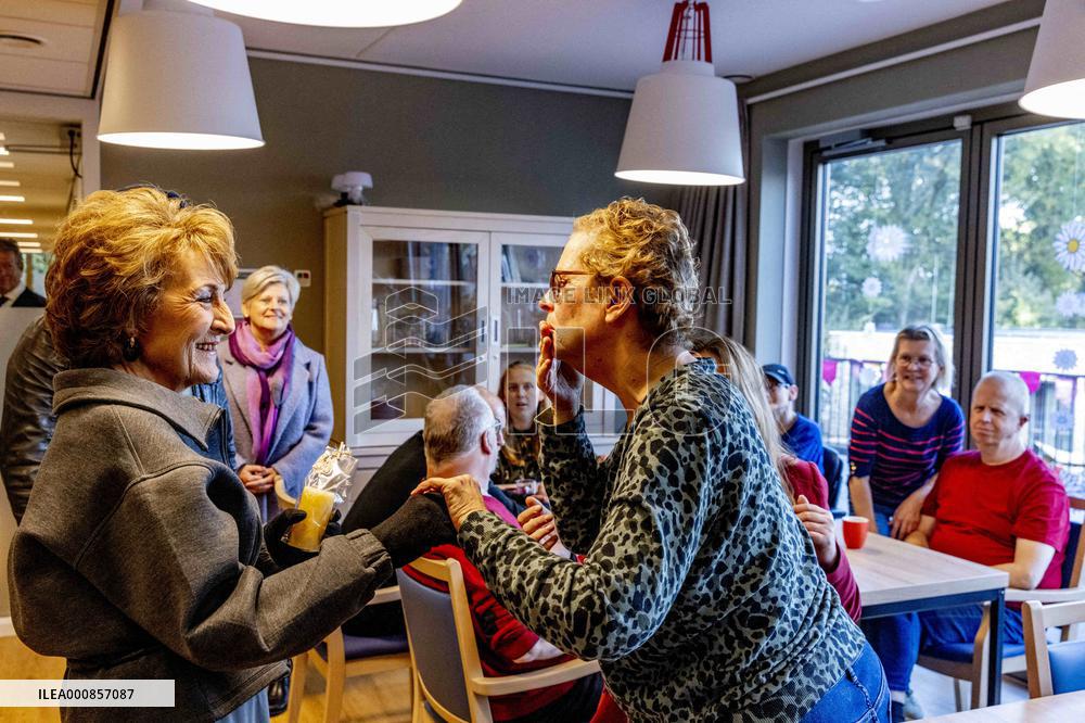 Princess Margriet Opens A Center For The Deafblind - Netherlands