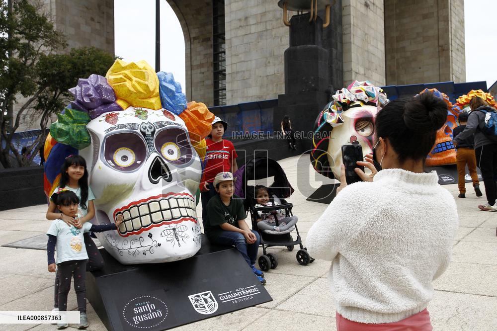 Homage To Frida Kahlo - Mexico City