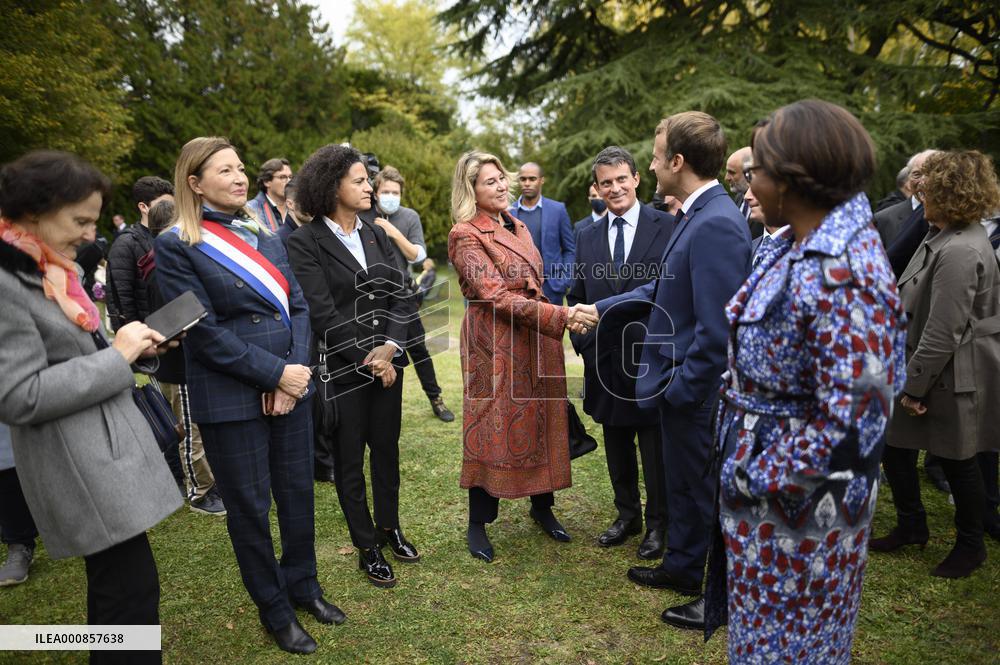 President Macron Visits Emile Zola House - Medan