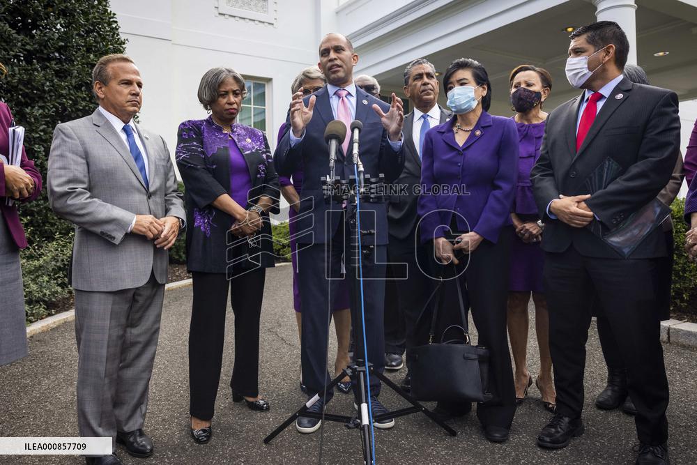 Biden, Democrats try to reach budget deal