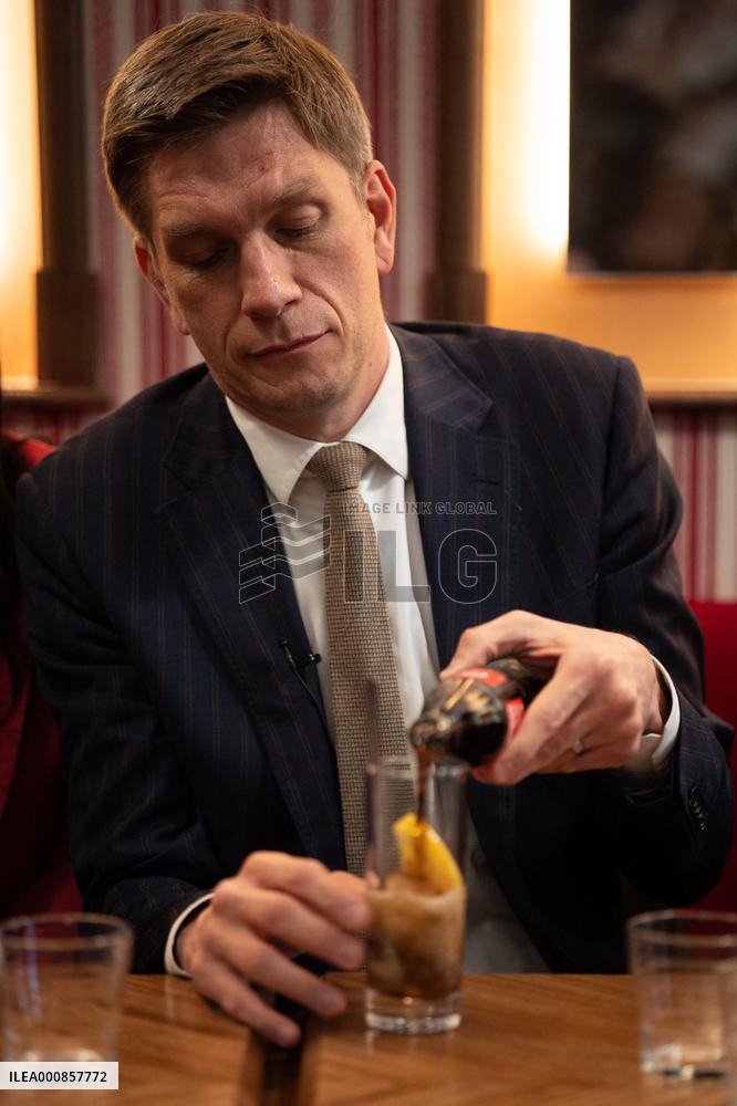 Presentation of the Socialist Party spokesperson team - Paris