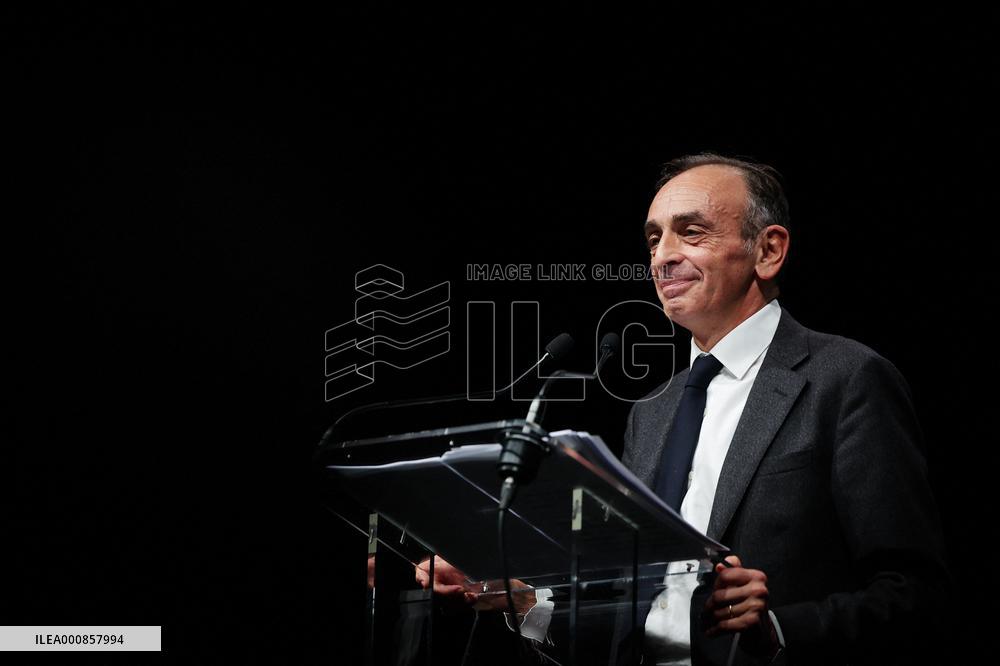 Eric Zemmour Promotes His Book - Biarritz
