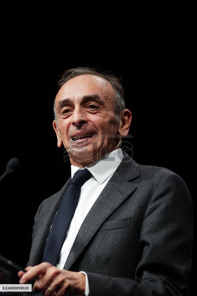 Eric Zemmour Promotes His Book - Biarritz