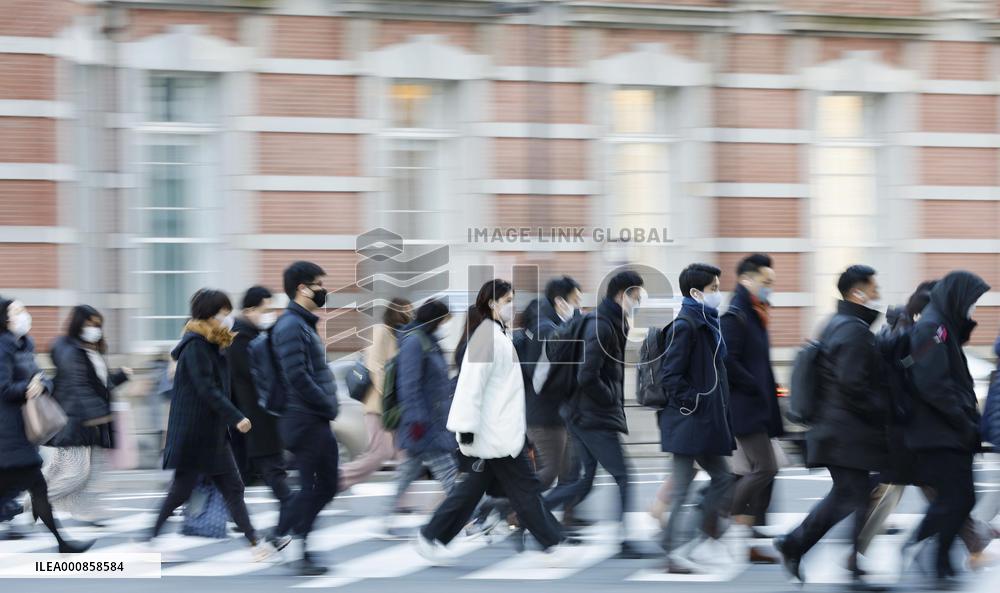 COVID quasi-emergency eyed in Tokyo, 10 prefectures