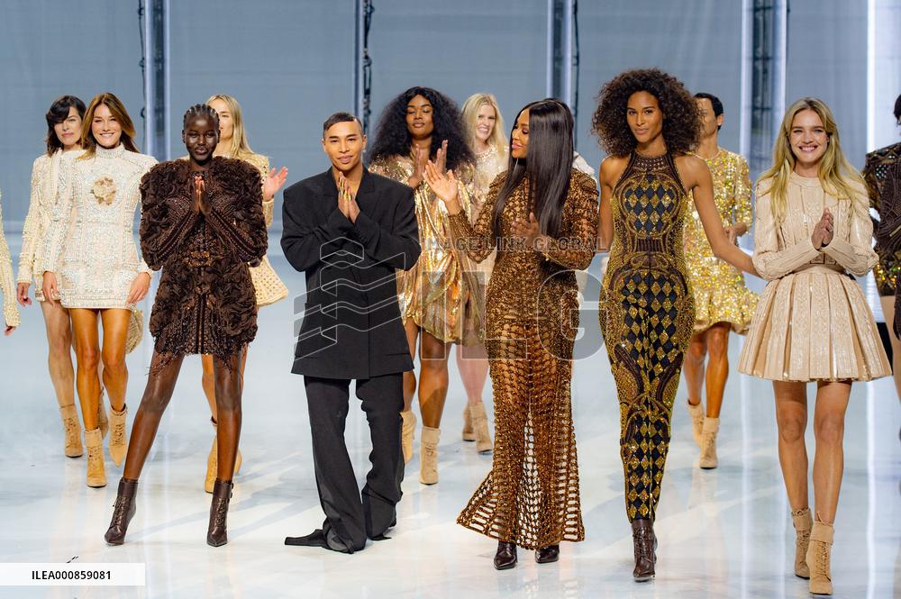 PFW - Balmain Runway