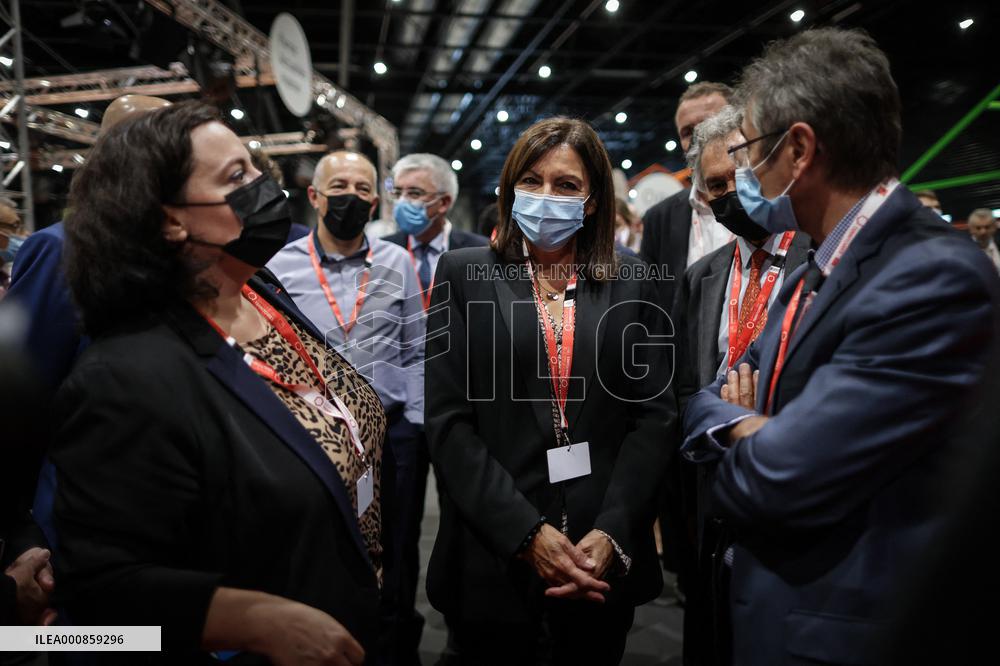Anne Hidalgo Visit To The HLM Congress - Bordeaux