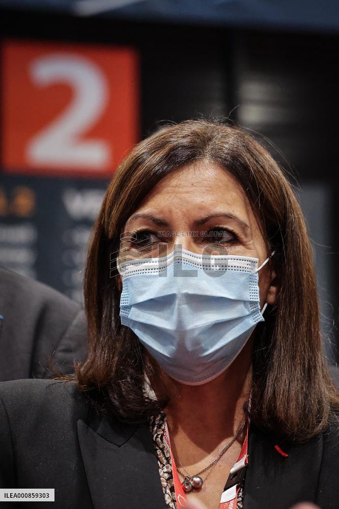 Anne Hidalgo Visit To The HLM Congress - Bordeaux