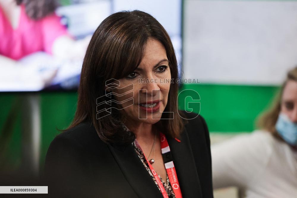 Anne Hidalgo Visit To The HLM Congress - Bordeaux