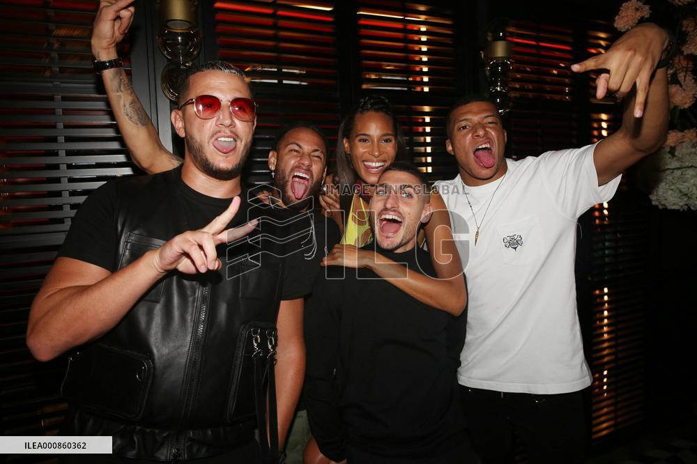 Cindy Bruna's 27th birthday - Paris