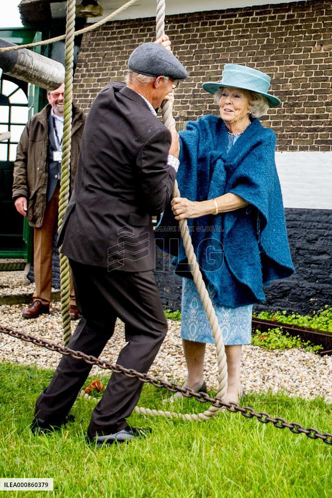 Princess Beatrix Opened The Restored Molenviergang - Netherlands