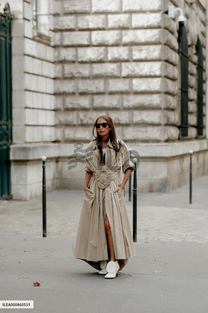 PFW - Celebrities In The Street - Day 4