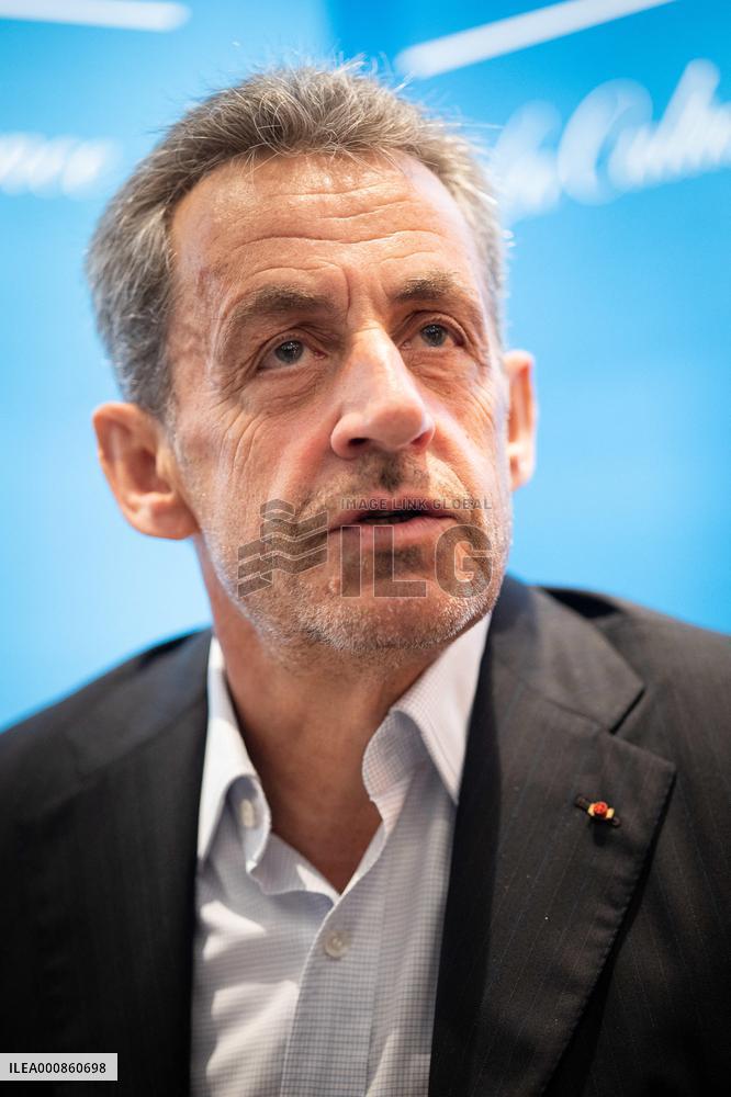 Nicolas Sarkozy signing session of his book Promenades - Paris